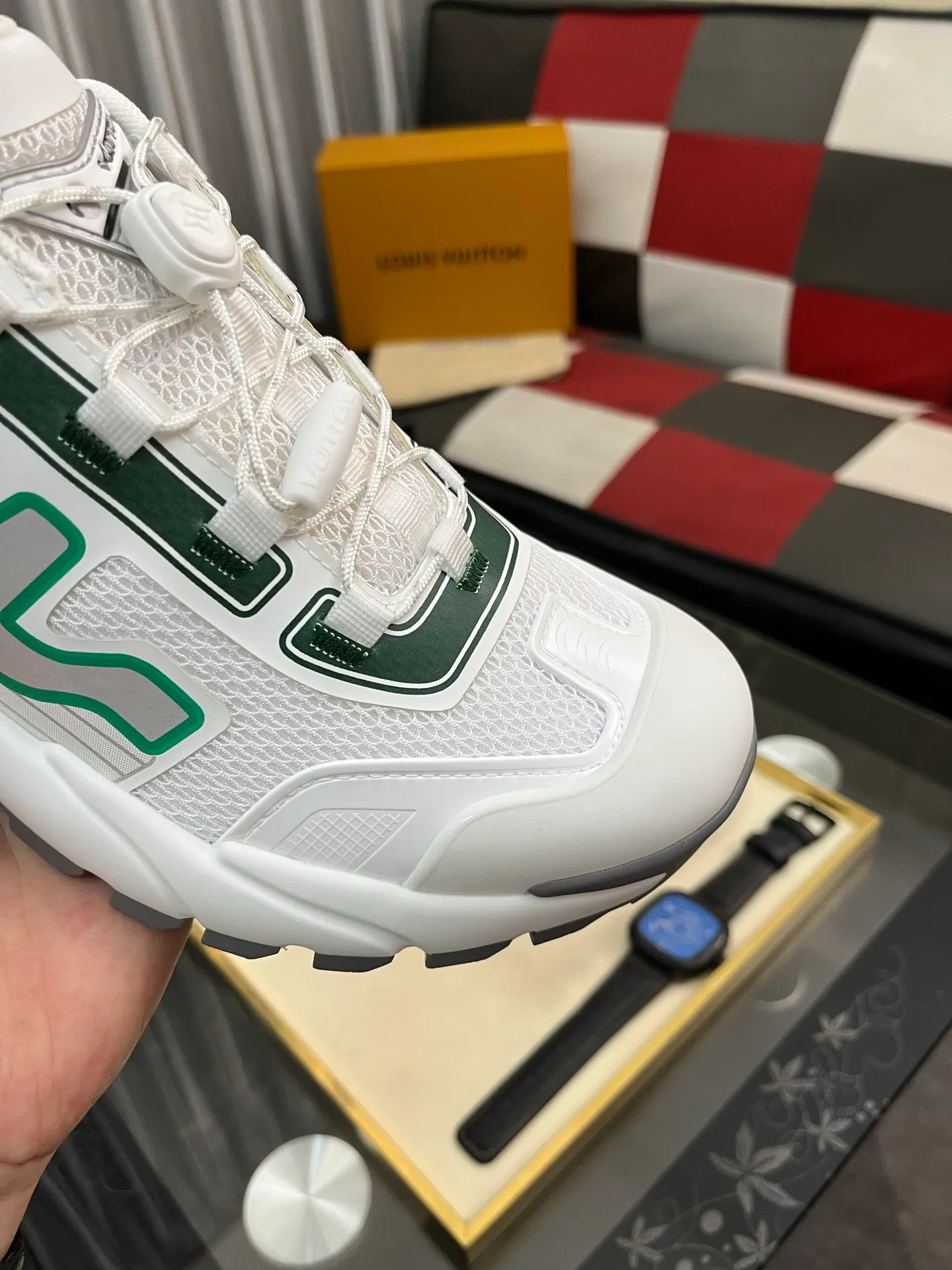 Men's shoes 💰780⌚️⌚️Top version [LOUIS VUITTON] Couple 🧑‍🤝‍🧑 Craftsman style Counter series (original order) New style 🍀LV Louis Vuitton - Top version LV classic high-top trendy shoes! Made of imported original craft calfskin, original breathable lining, and original wear-resistant, lightweight, high-end TPU outsole! High quality products! Code number: 36-457️⃣Colors available